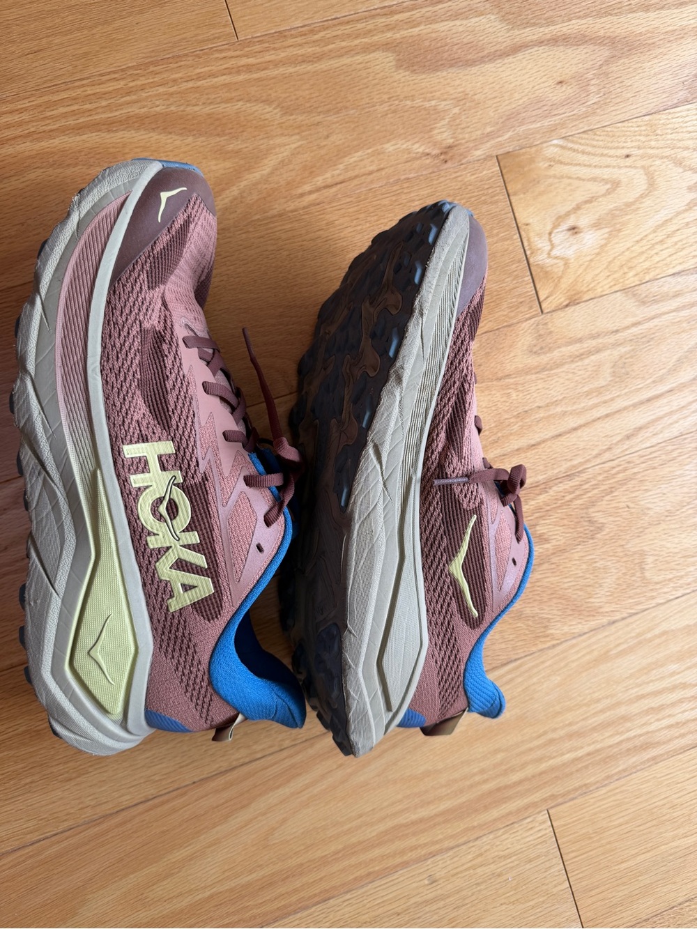 HOKA Men's Challenger Trail Shoe Chaussure de course Homme taille 11D